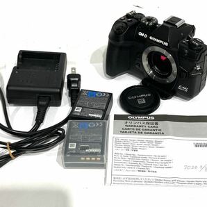 bk-606 オリンパス OLYMPUS ミラーレス一眼カメラ OM-D E-M1 MarkII ボディー 充電器 保証書(O121-1)の画像1