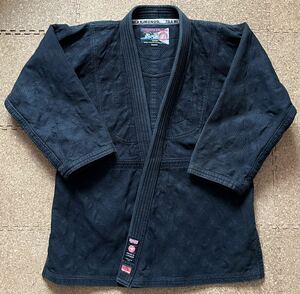 ◇イサミ 柔術 道着 4L サイズ JJ400B 黒 上着 日本製 JAPANESE KIMONOS ブラジリアン柔術 練習 中古 格闘技 柔道 お稽古