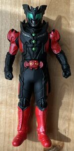 ◇ソフビヒーロー 仮面ライダー 対決シリーズ 仮面ライダーキバ ダークキバ 中古 ソフビ フィギュア 2008 バンダイ 食玩