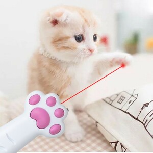 新品 猫じゃらし レーザーポインター 白 肉球 猫おもちゃ 運動不足 LED 赤いライト ネコジャラシ ねこ ネズミ ハンター 爪とぎ 送料無料