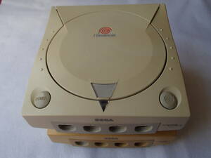 Dreamcast ドリームキャスト HKT-3000 本体のみ　2台セット 【動作確認済み】