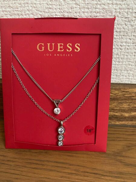 ネックレスGUESS 2連