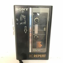 通電 SONY TCM-R1 ソニー ラジカセ ラジオ ポータブル カセットテーププレイヤー ブラック 黒 昭和レトロ オーディオ機器_画像1