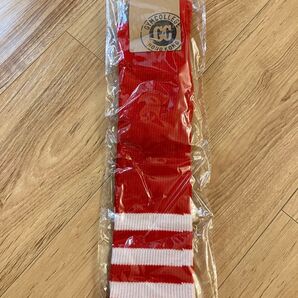 GYMCOLLEGE スクリプトブランドネームロゴミドル丈ソックス