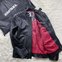 極美品 タグ付き DIESEL ディーゼル レザージャケット シングル ライダース キルティング シープスキン ラム 羊革 裏地 赤 ブラック 黒_画像1