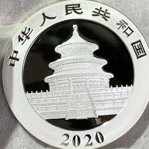 中国パンダ銀貨 2022年中華人民共和国パンダ10元 純銀 30グラム 未使用 極美品 希少 非常に入手困難 収蔵品放出 の画像5