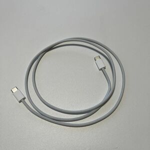 アップル　USB -C Charge Cable 1m