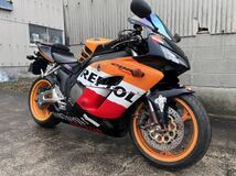 CBR1000RR SC57 前期 レプソルカラー 前後タイヤ新品　車検 令和8年2月まで　機関良好_画像1