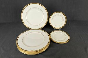 T01-1918 陶磁器 WEDGWOOD ウェッジウッド CLIO クリオ プレート 小皿 3枚 大皿 6枚 洋食器 MADE IN ENGLAND 世界最大級の陶磁器メーカー