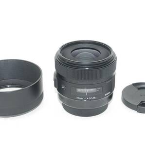 ★良品★SIGMA Art 30mm F1.4 DC HSM シグマSAマウント フード付き♪の画像6