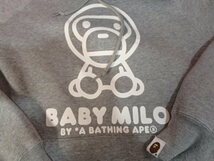 A Bathing Ape エイプ ライトグレー ロゴ パーカー 裏起毛 サイズM_画像2