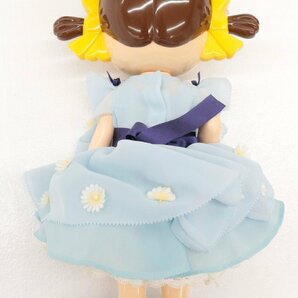 【中古品】不二家 KEITAMARUYAMA×pekoFamilyClub ペコちゃんのフラワーガール Flower Girl 人形 °の画像2