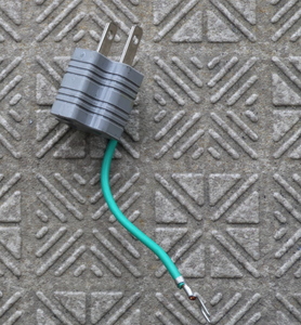 3P-2P conversion power supply plug 