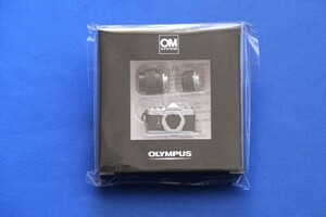 OLYMPUS OM-1 ミニチュアストラップ オリンパス レンズ交換式 OM-1ブラック ZUIKO 50mm 90mm MACRO 樹脂製 １個【未開封】