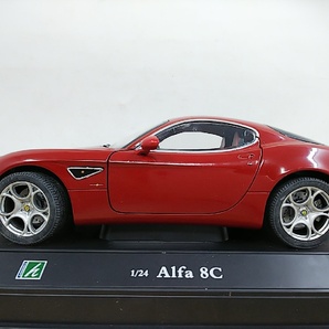 ■ HONGWELL/Cararamaホンウェル・カララマ 1/24 Alfa Romeo 8C えんじ色 アルファロメオ ダイキャストミニカーの画像1