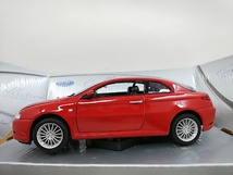 ■ WELLYウェリー 1/24 Alfa Romeo GT レッド アルファロメオ ダイキャストミニカー_画像1