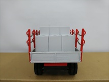 ■ Ertl Collectiblesアーテル RC2True Value 1/33 1918 Mack Flatbed Truck トラック ダイキャストミニカー_画像3