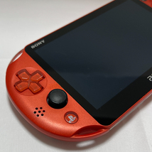 PlayStation Vita（プレイステーション ヴィータ）PS Vita PCH-2000 メタリックレッド 本体＋16GBメモリーカード付き _画像7