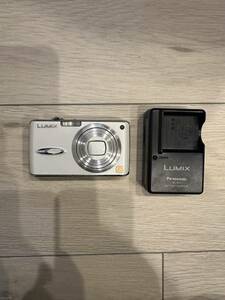 【撮影OK】Panasonic デジタルカメラ LUMIX DMC-FX01