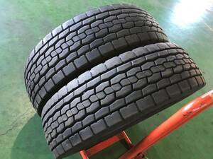 s223-4-2 ☆275/70R22.5 中古2本！ トーヨー M646 2023年製 残溝13ｍｍ♪ k140