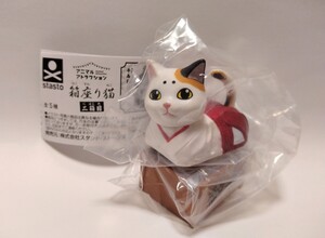 アニマルアトラクション 箱座り猫 二箱目 賽銭箱座り ネコ フィギュア ガチャ 未開封