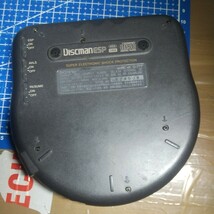  SONY ◎D-777 Discman ESP ディスクマン ポータブルCDプレーヤー 再生確認 ◎リモコン ◎ケース付き_画像3