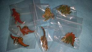 ピンバッジ：世界のピンズ 生物 恐竜 ダイナソー 7種 A ワールド コレクション PINS 美品 IE2F/オクパナ