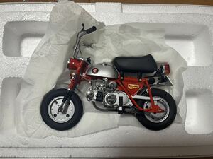 新品未展示,EBBRO,エブロ,1/10,Honda Monkey Z50A (RED),ホンダ,バイク,モンキー,赤