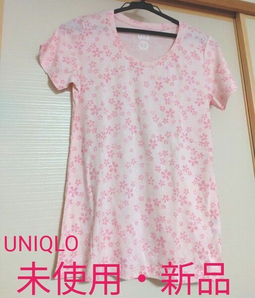 　ユニクロ 未使用新品 ユニクロ 半袖Tシャツ Mレディーストップス ガールズトップス UNIQLO ピンク 花柄 桜柄