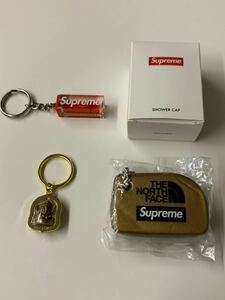 シュプリーム supreme ノースフェイス　キーホルダー3個 シャワーキャップ 小物セット