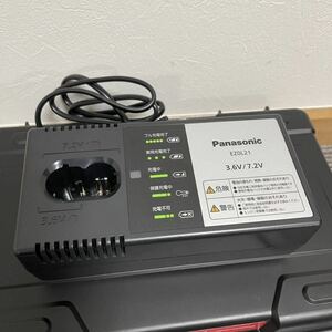 ◆送料込◆未使用◆Panasonic リチウムイオンバッテリー用急速充電器 EZ0L21セットバラシ品