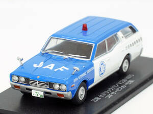 ●19　 日産 セドリックバン V330 1975 ( JAF サービスカー仕様)　懐かしの商用車コレクション 1/43 模型のみ　専用コレクションカバー付き