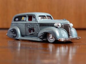 1939 シボレー配送車 CHEVY DELIVERY SEDAN VON DUTCH GARAGE JADA TOYS 1/64