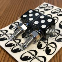 ダイス ライセンスボルト ブラック 黒 black ナンバーボルト サイコロ mooneyes ムーンアイズ　moon eyes Dice 普通郵便120円発送可_画像1