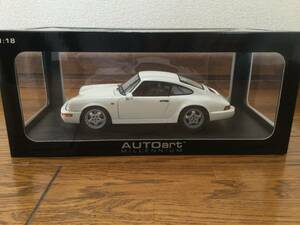 AUTO art:オートアート 1/18 ポルシェ911(964)カレラＲＳ1992ホワイト