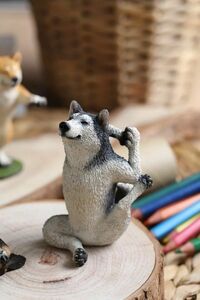 【新品・未開封!!】台湾★即決♪ 正規品!! YENDAR（研達） 朝隈俊男 ANIMAL LIFE 犬のヨガマスター ハスキー♪