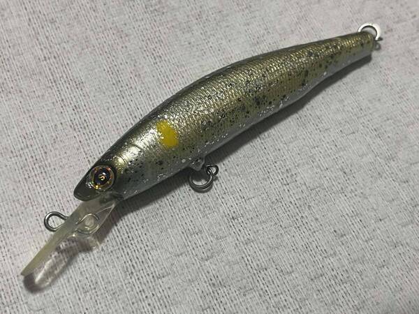 ザウルス レックス MD ミディアムディープ 9cm サクラマス シーバス