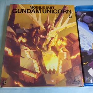 【合わせ買い不可】 機動戦士ガンダムUC (ユニコーン) [Mobile Suit Gundam UC] 5 Blu-ray