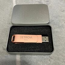 DETROVA USBメモリ 512GB 2IN1 USB3.0＆Type-C 大容量 フラッシュメモリ 外付け 容量不足解消 小型 360度回転式 Mac Windows PC Pad対応_画像1