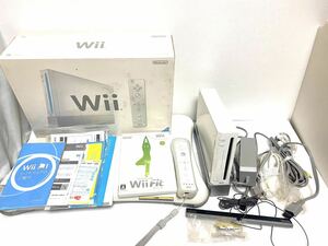 ～１円スタート～ 任天堂 Wii シロ 本体 Wiiリモコン ジャケット付き RVL-S-WD Wii Fit フィット バランスボード ソフト まとめ ゲーム機