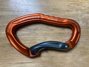 roc'teryx ロックテリクス Zion Super Bent ザイオン スーパー ベント ラスタ ロッククライミングカラビナ 未使用 送料込み