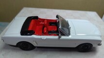 スケール 1/38 FORD MUSTANG CABRIO 1965年 ！ フォード ムスタング！ Schuco_画像8