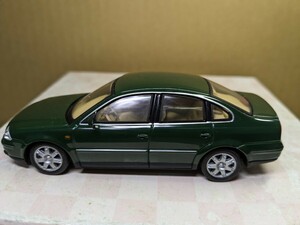 スケール　1/43 VW PASSAT 世界の名車コレクション！　　　フォルクスワーゲン！　　　