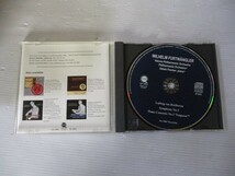 BT　O2　送料無料♪【　フルトヴェングラー　ベートーヴェン　「運命」「皇帝」　フィッシャー（ピアノ）　】中古CD　_画像2
