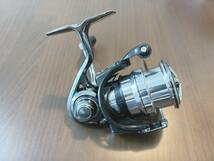 訳あり ダイワ 18イグジスト FC LT2500S-CXH DAIWA EXIST スピニングリール 中古品_画像4