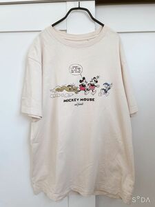 【ユニクロ】ディズニー　Tシャツ　 半袖　クリーム色