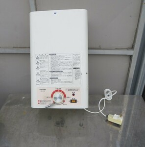 ③■TOSHIBA 東芝　14　電気温水器　HPL-144　2008年製　屋内　壁掛け　100V　通電可