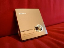 【SONY】MZ-E710 WALKMAN PORTABLE MD MDLP PLAYER ソニー ウォークマン　ポータブル　MDプレーヤー_画像1