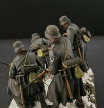 1/35ドラゴン ドイツ冬季装備歩兵 1941モスクワ フィギュア完成品_画像3