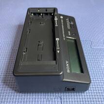 SONY ソニー バッテリー充電器 ビデオカメラ AC-VQ800_画像4